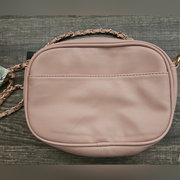 Badgley Mischka Diamond Quilted Camera Crossbody Bag - NWT - Picture 3 of 4